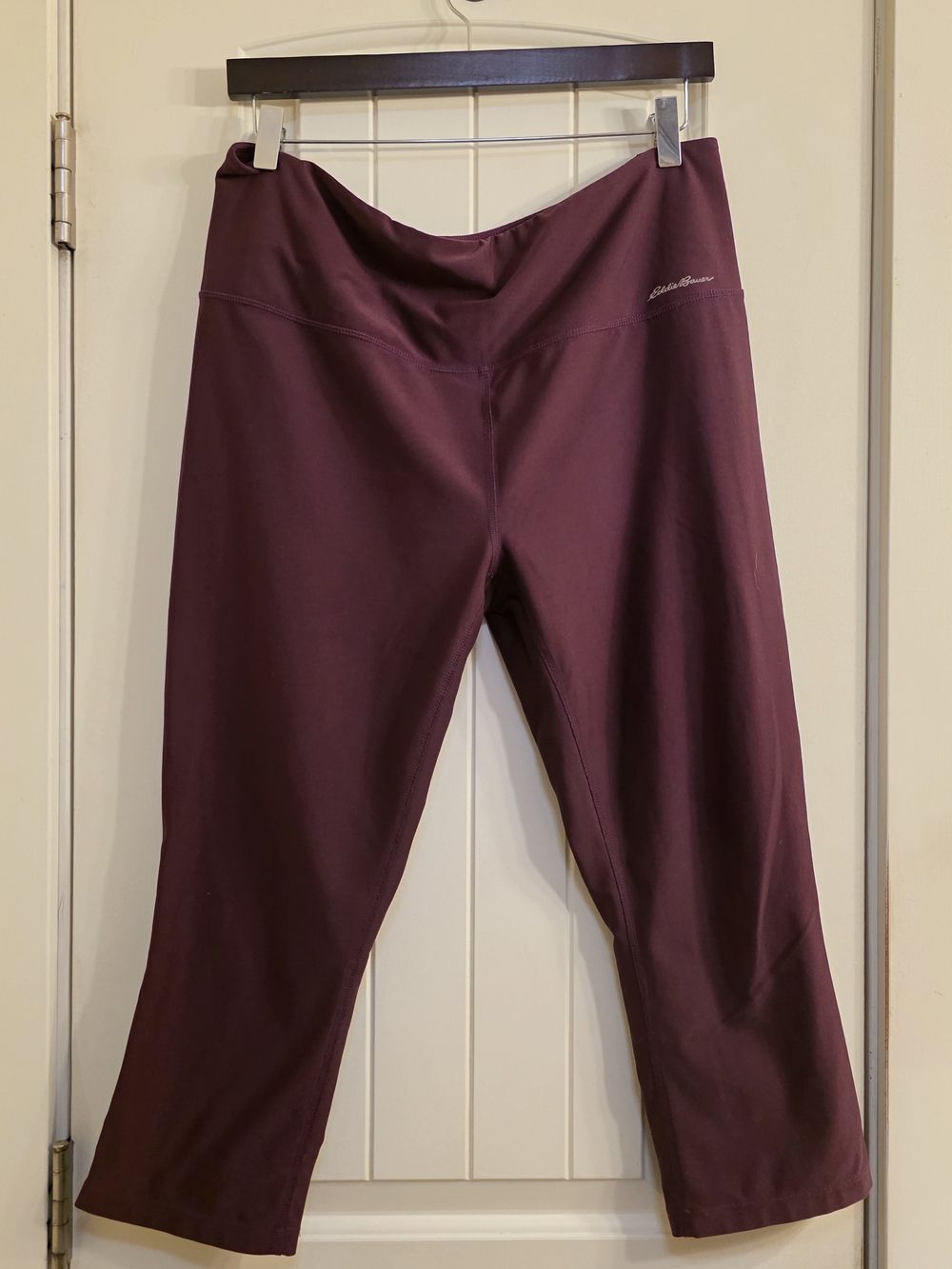 Eddie Bauer Plum Active Capri Leggings